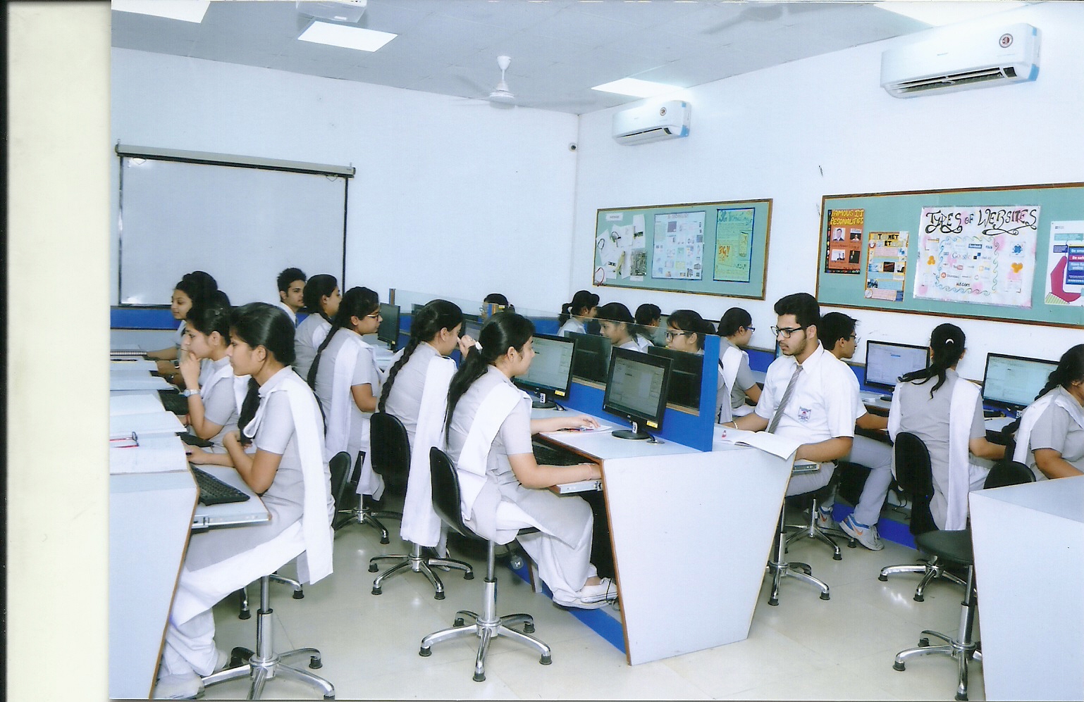 Computer%20Lab%20(1).jpg